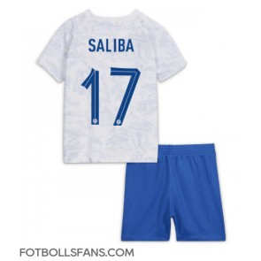 Frankrike William Saliba #17 Replika Bortatröja Barn VM 2022 Kortärmad (+ Korta byxor)
